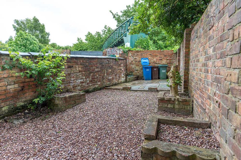 Poolstock Optimal Property After Refurbishment
