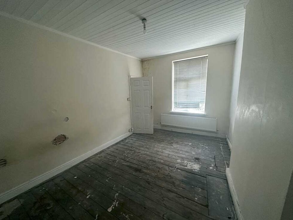 Poolstock Optimal Property BEfore Refurbishment