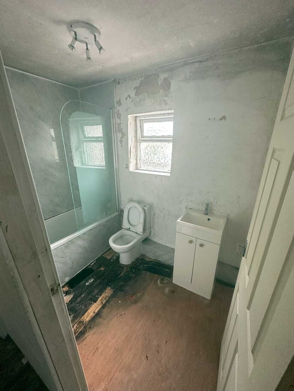 Poolstock Optimal Property BEfore Refurbishment